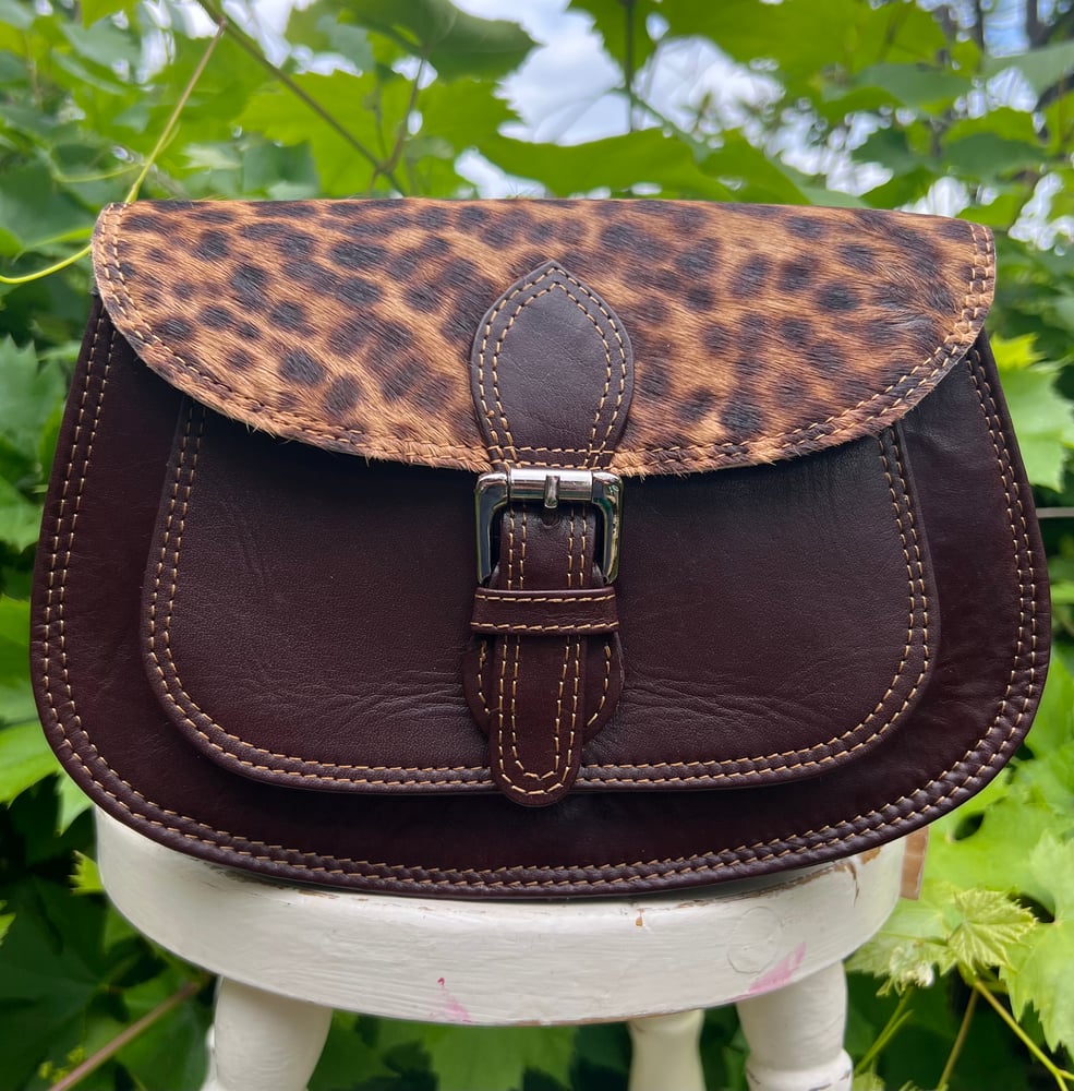 Image of Medium Saddle #48A2