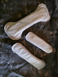 Image 3 of Flax Linen Pad Sampler Set in Undyed Natural 