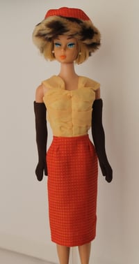 Image 5 of Barbie - "Gold n Glamour" - Reproduction Variation