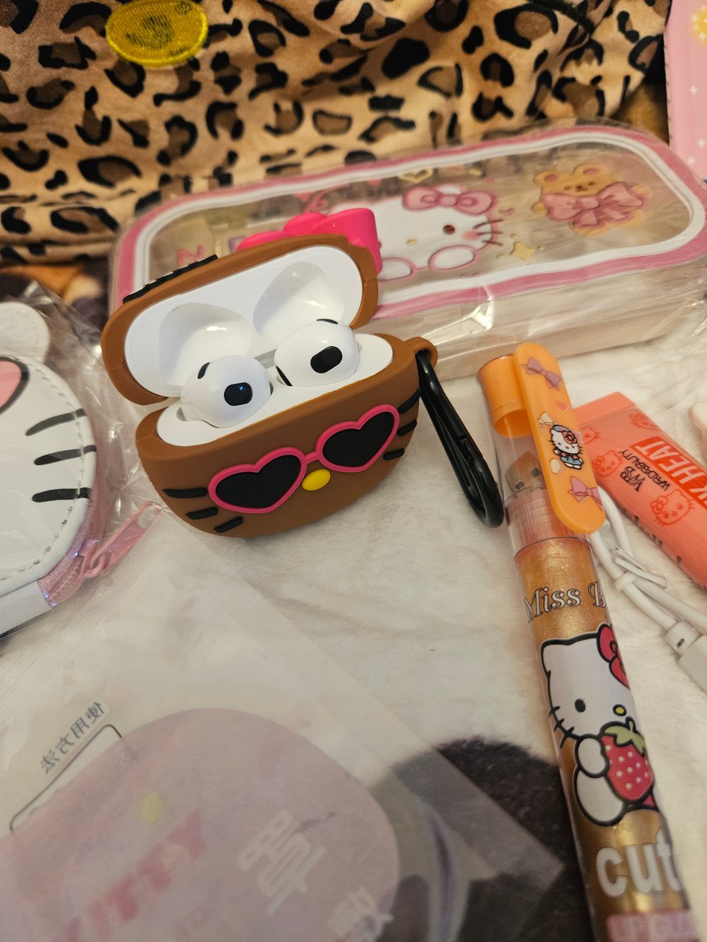 Image of Leopard Hello Kitty Bundle 