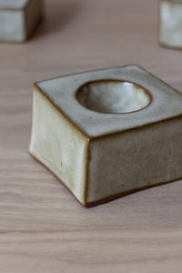 Image 3 of egg cup / white