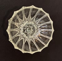 Image 10 of Coupelles en verre vintage 1970 - ramequins ancien en verre cristallin - motif étoile 