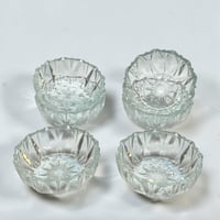 Image 1 of Coupelles en verre vintage 1970 - ramequins ancien en verre cristallin - motif soleil
