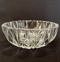 Image 3 of Coupelles en verre vintage 1970 - ramequins ancien en verre cristallin - motif soleil