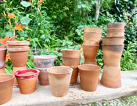 Image 4 of Petits pots en terre cuite 