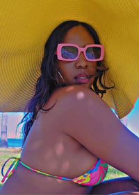 Image 2 of Classic Summer Sunglasses
