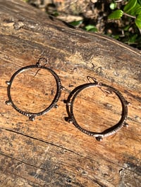 Image 1 of Boucles d’oreilles « créoles » en bronze