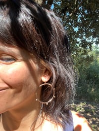 Image 4 of Boucles d’oreilles « créoles » en bronze