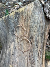 Image 3 of Boucles d’oreilles « créoles » en bronze