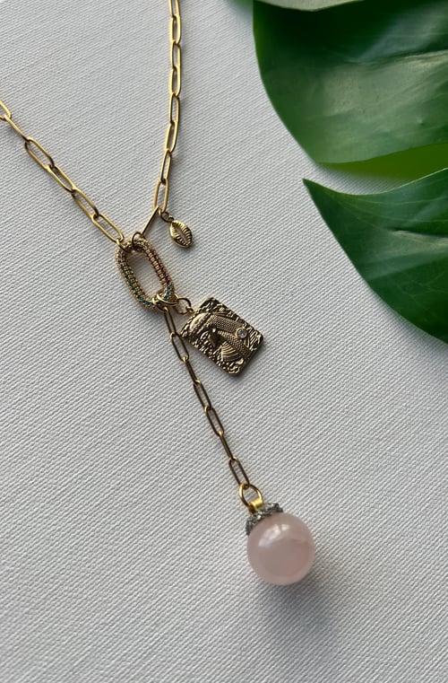 Image of REINA • Queen Rose Quartz Necklace