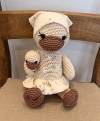 Image 1 of Soleil Duck – Éloise & Nino
