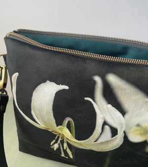 Image of Fawn lily, large velvet shoulder bag with crossbody strap 