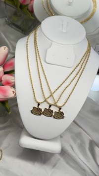 Hk Face Necklace 