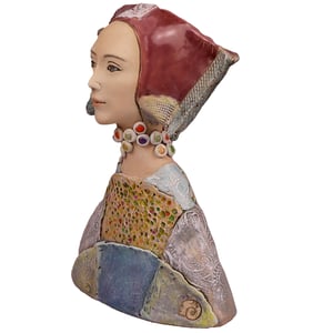 Image of Fantasy Dame with Necklace Woman Bust 