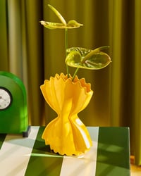 Image 1 of Vase Pasta