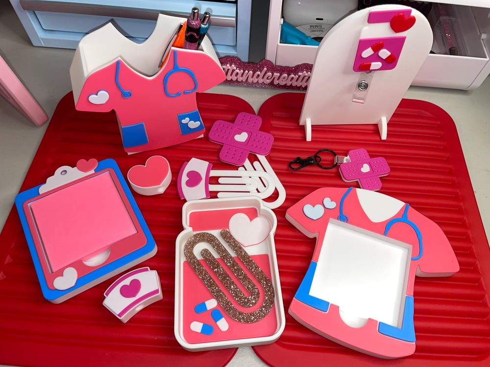 Image of Heart bandage paperclip