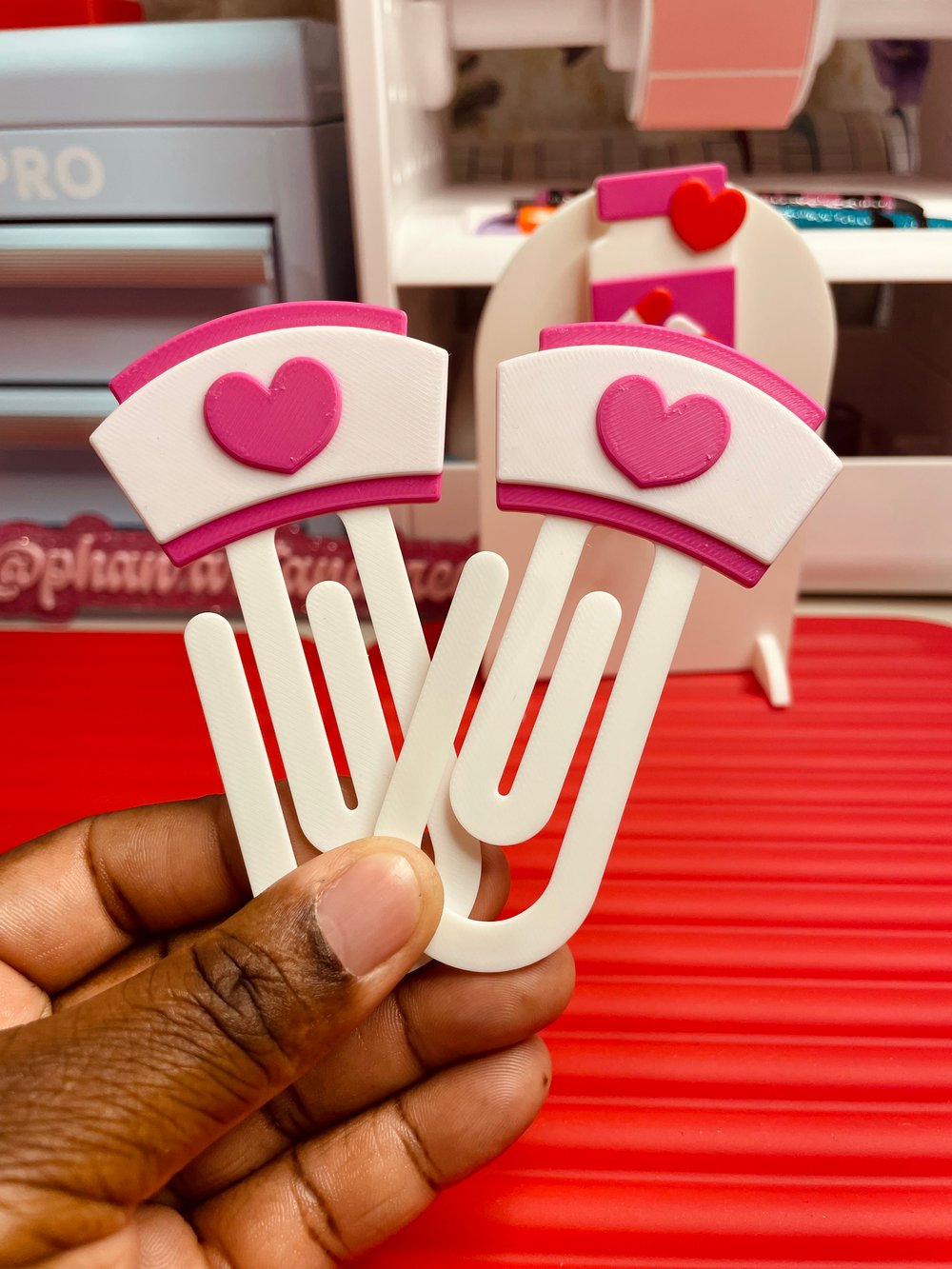 Image of Nurse hat paperclip 
