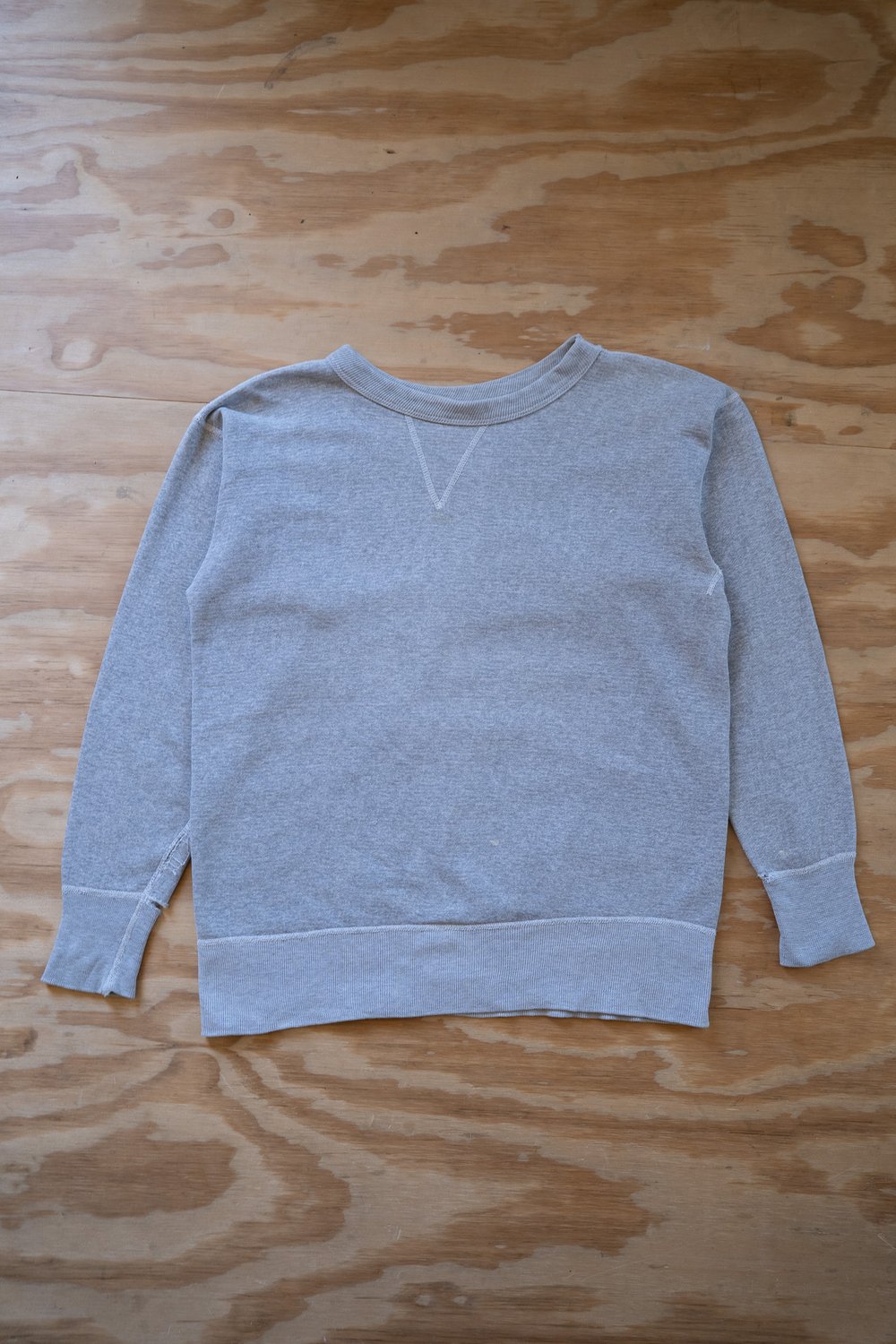 Image of 1950s Single V Sweatshirt