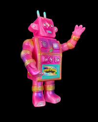 Sandotron "Fuchsia" Sofubi Robot