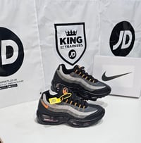 Image 3 of Airmax 95s