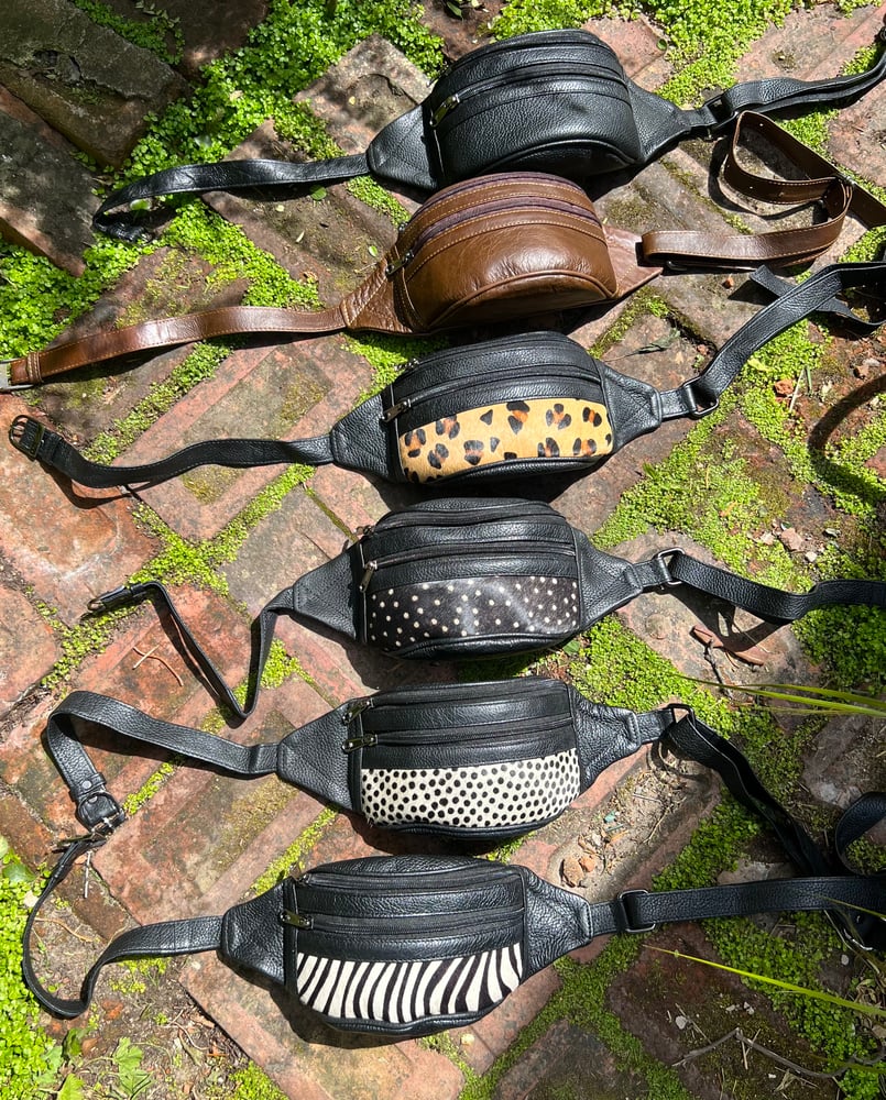 Image of Bumbags Are Back - brown studded #4