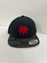 ORIGINAL NYHC NEW YORK HARDCORE SNAPBACK HAT BLACK WITH RED LOGO  AND CAMO BRIM