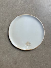 Image 1 of Assiette empreinte coquillage Ø21