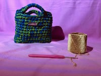 Sac en crochet artisanal vert et bleu 