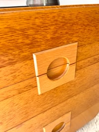 Image 3 of MESILLA VINTAGE DE MADERA CON CAJONES, AÑOS 70