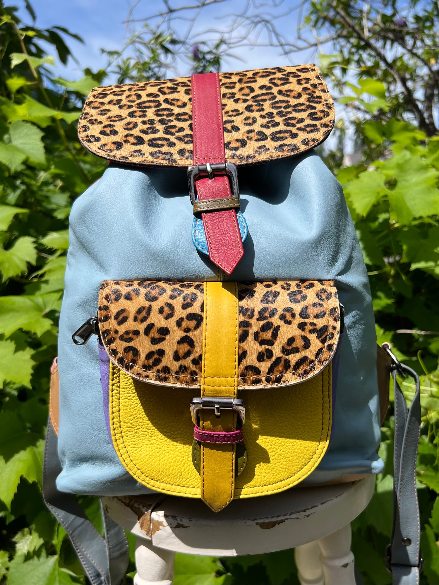 Image of Traditional coloured backpack -1 pkt #32AA