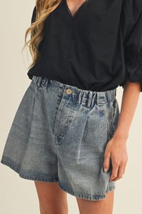Image 5 of Wide-leg Pleated Vintage Denim Shorts