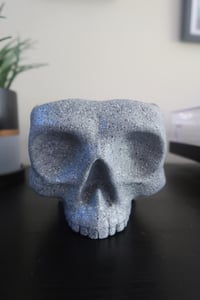 Image 4 of Skull Pot Stone Texture