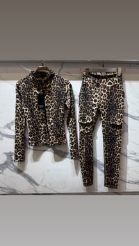 Leopard scrunch bum pocket legging set 