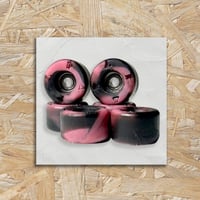SQUEAK HARD™ SWIRLS - F1