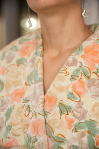 Image 2 of Abito collettone
