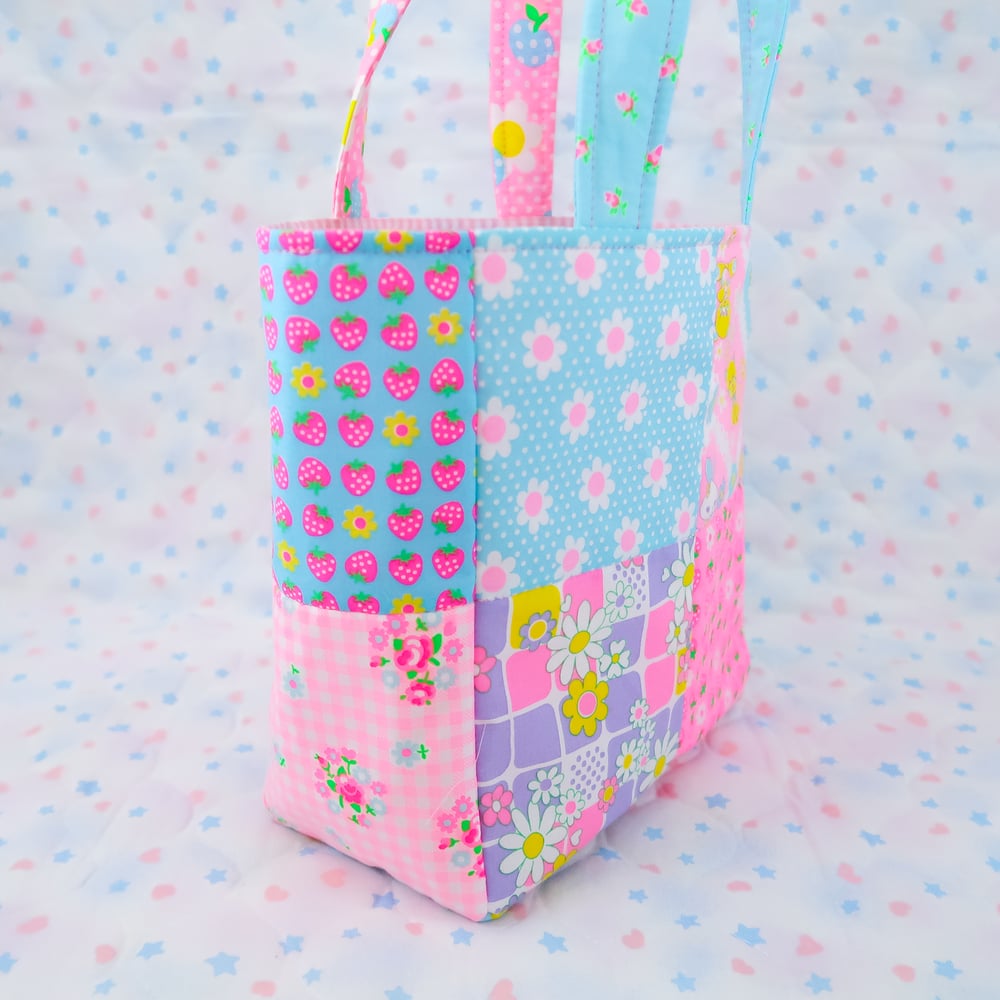 Quilted Tote Bag: 01