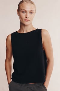 Image 3 of marle nova top black
