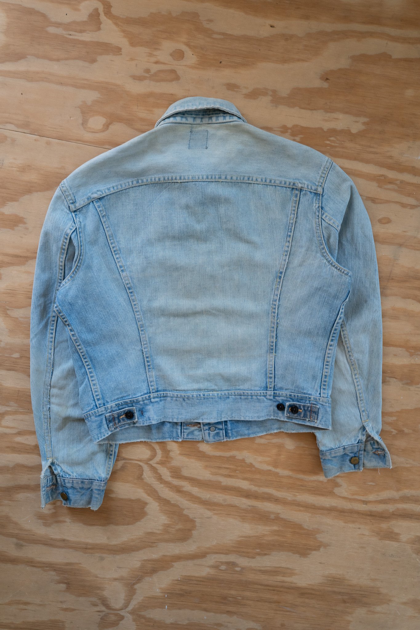 Image of Vintage Lee Rider Sanforized Denim Jacket LIGHT