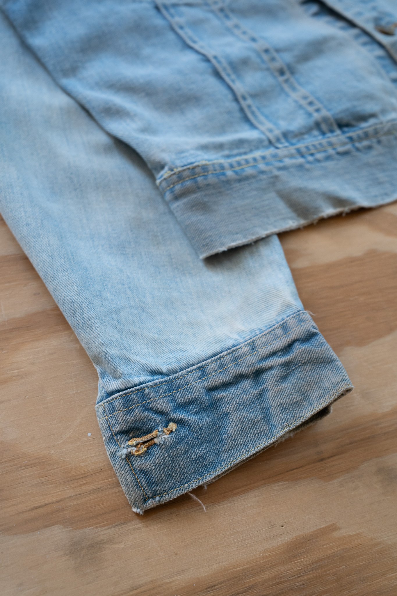 Image of Vintage Lee Rider Sanforized Denim Jacket LIGHT