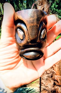 Image 2 of Pendaglio  maschera tiki