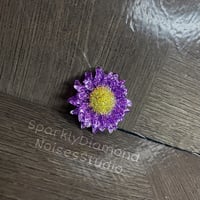 Image 1 of *Only One!* Purple Daisy Coverminder Magnet Charm
