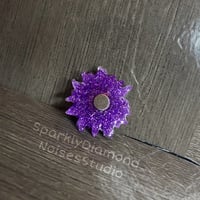 Image 3 of *Only One!* Purple Daisy Coverminder Magnet Charm
