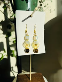 Image 2 of Honey Glow 