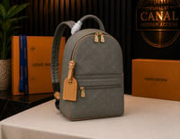 Image 1 of BIG L-V Monogram Shadow Discovery Backpack