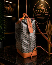 Image 2 of GoYo Alpin Backpack – Classic Black & Tan