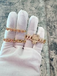 Image 2 of Double finger ring 