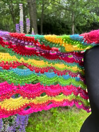 Image 3 of Small Tropical Flowers Shawl 