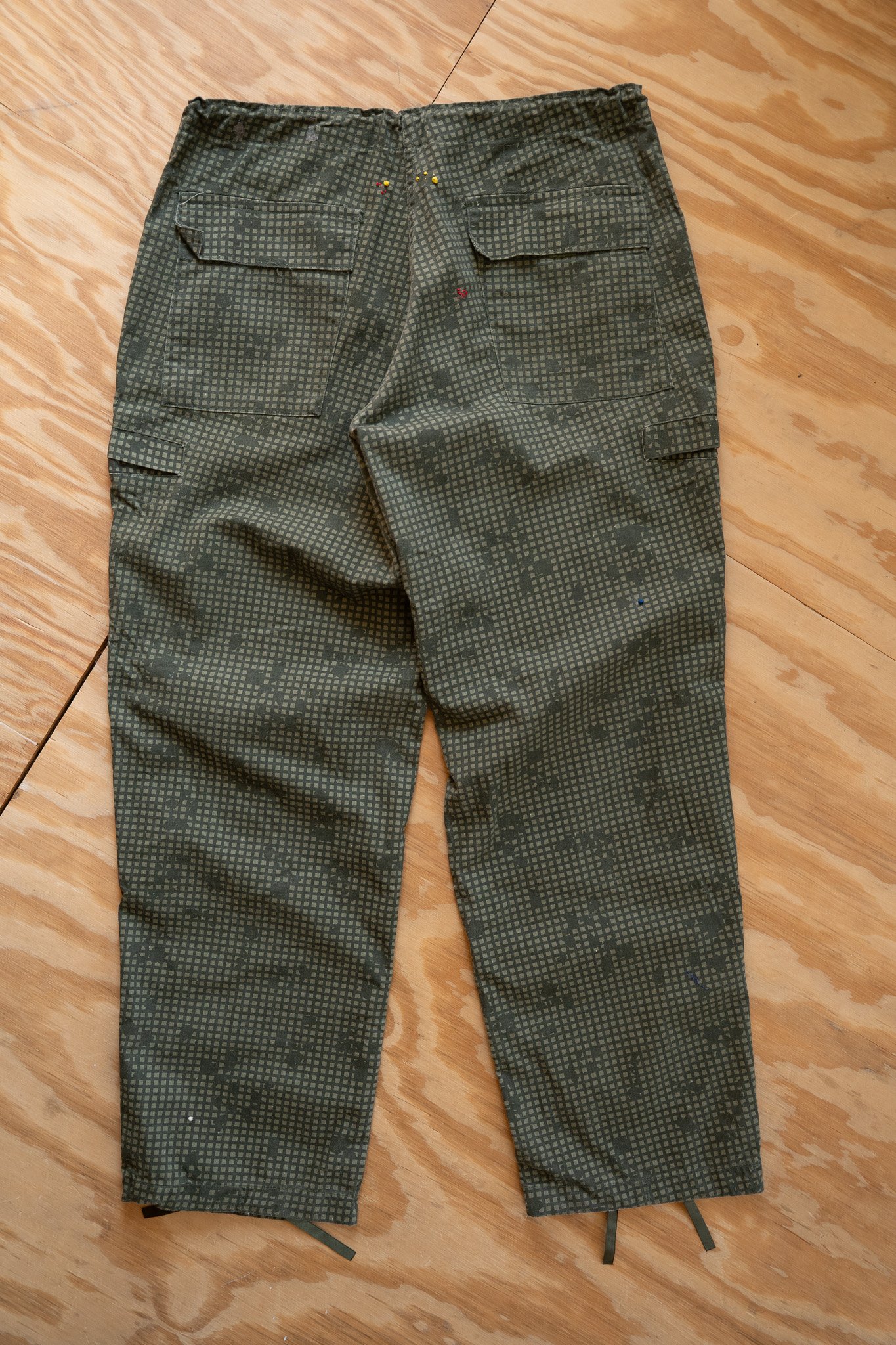 Image of [SAMPLE] Scarf Brothers Hand-Embroidered Night Camouflage Cargo Pants