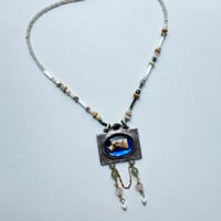 Collier « ISIS »