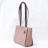 Image 4 of Ode to Charlie 2.0 smooth beige